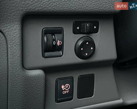 Сірий Ніссан e-NV200, об'ємом двигуна 0 л та пробігом 108 тис. км за 13999 $, фото 50 на Automoto.ua