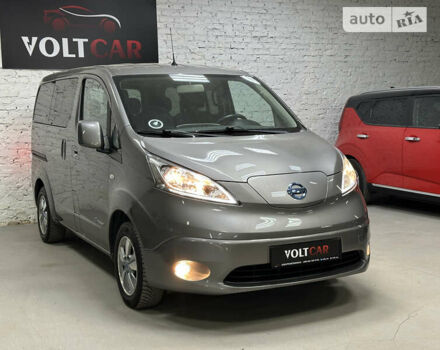 Серый Ниссан e-NV200, объемом двигателя 0 л и пробегом 105 тыс. км за 17500 $, фото 2 на Automoto.ua