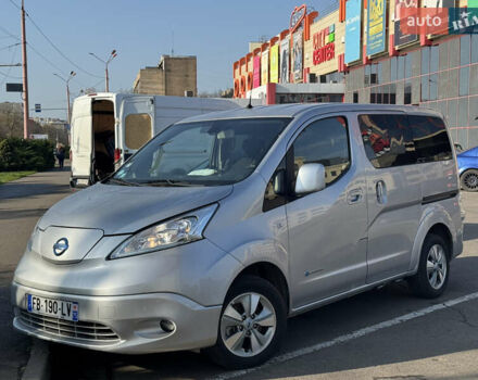 Серый Ниссан e-NV200, объемом двигателя 0 л и пробегом 119 тыс. км за 15700 $, фото 1 на Automoto.ua
