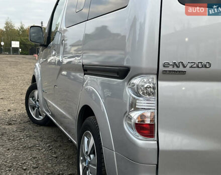 Сірий Ніссан e-NV200, об'ємом двигуна 0 л та пробігом 108 тис. км за 13999 $, фото 11 на Automoto.ua