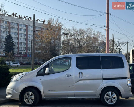 Серый Ниссан e-NV200, объемом двигателя 0 л и пробегом 119 тыс. км за 15700 $, фото 2 на Automoto.ua