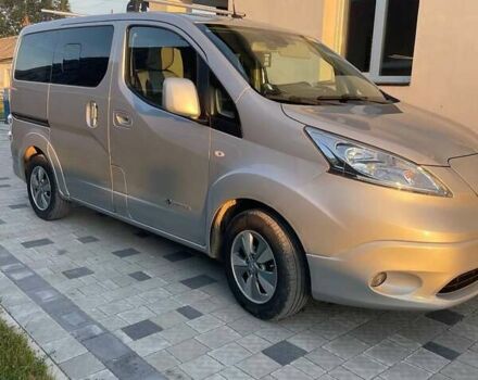 Серый Ниссан e-NV200, объемом двигателя 0 л и пробегом 90 тыс. км за 16200 $, фото 5 на Automoto.ua
