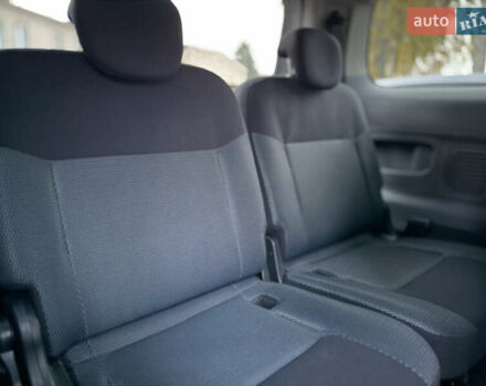 Серый Ниссан e-NV200, объемом двигателя 0 л и пробегом 128 тыс. км за 15777 $, фото 14 на Automoto.ua