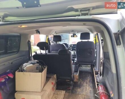 Серый Ниссан e-NV200, объемом двигателя 0 л и пробегом 182 тыс. км за 13850 $, фото 4 на Automoto.ua