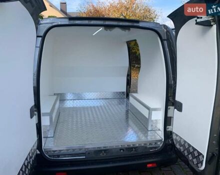 Серый Ниссан e-NV200, объемом двигателя 0 л и пробегом 91 тыс. км за 17200 $, фото 5 на Automoto.ua