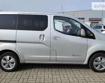 Сірий Ніссан e-NV200, об'ємом двигуна 0 л та пробігом 12 тис. км за 27500 $, фото 4 на Automoto.ua