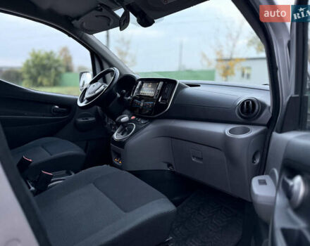 Серый Ниссан e-NV200, объемом двигателя 0 л и пробегом 128 тыс. км за 15777 $, фото 8 на Automoto.ua