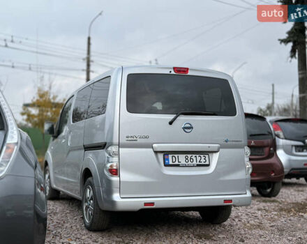 Сірий Ніссан e-NV200, об'ємом двигуна 0 л та пробігом 128 тис. км за 16777 $, фото 3 на Automoto.ua