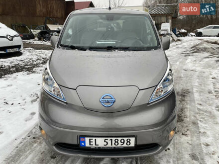 Ниссан e-NV200 2014 в Дубно на Automoto.ua Серый Ниссан e-NV200, объемом двигателя 0 л и пробегом 100 тыс. км за 8800 $, фото 1 на Automoto.ua