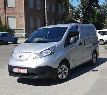 Серый Ниссан e-NV200, объемом двигателя 0 л и пробегом 61 тыс. км за 15000 $, фото 1 на Automoto.ua