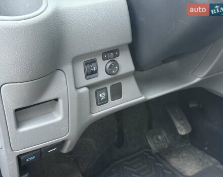 Синий Ниссан e-NV200, объемом двигателя 0 л и пробегом 115 тыс. км за 11000 $, фото 50 на Automoto.ua