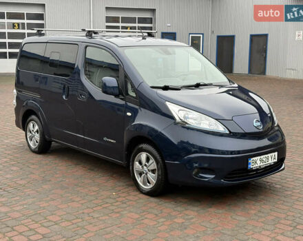 Синий Ниссан e-NV200, объемом двигателя 0 л и пробегом 115 тыс. км за 11000 $, фото 3 на Automoto.ua