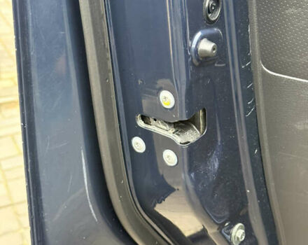 Синий Ниссан e-NV200, объемом двигателя 0 л и пробегом 115 тыс. км за 11000 $, фото 76 на Automoto.ua