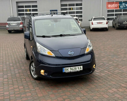 Синий Ниссан e-NV200, объемом двигателя 0 л и пробегом 115 тыс. км за 11000 $, фото 40 на Automoto.ua