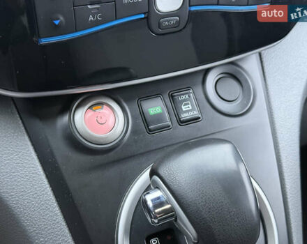 Синий Ниссан e-NV200, объемом двигателя 0 л и пробегом 115 тыс. км за 11000 $, фото 52 на Automoto.ua