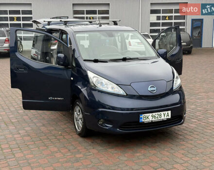 Синий Ниссан e-NV200, объемом двигателя 0 л и пробегом 115 тыс. км за 11000 $, фото 14 на Automoto.ua