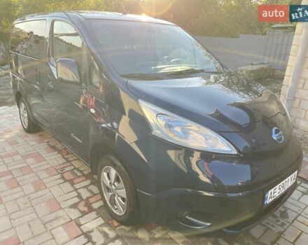 Синий Ниссан e-NV200, объемом двигателя 0 л и пробегом 109 тыс. км за 13200 $, фото 3 на Automoto.ua