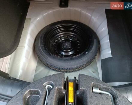 Белый Ниссан Kicks, объемом двигателя 1.6 л и пробегом 76 тыс. км за 14500 $, фото 7 на Automoto.ua