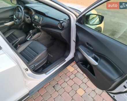 Белый Ниссан Kicks, объемом двигателя 1.6 л и пробегом 76 тыс. км за 14500 $, фото 16 на Automoto.ua