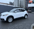 Белый Ниссан Kicks, объемом двигателя 1.6 л и пробегом 90 тыс. км за 13700 $, фото 2 на Automoto.ua