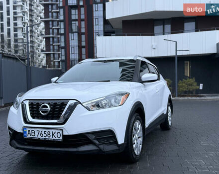 Белый Ниссан Kicks, объемом двигателя 1.6 л и пробегом 90 тыс. км за 13700 $, фото 3 на Automoto.ua
