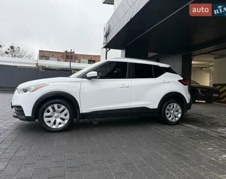 Белый Ниссан Kicks, объемом двигателя 1.6 л и пробегом 90 тыс. км за 13700 $, фото 21 на Automoto.ua