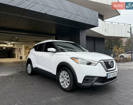Белый Ниссан Kicks, объемом двигателя 1.6 л и пробегом 90 тыс. км за 13700 $, фото 22 на Automoto.ua