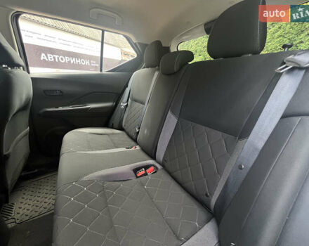 Белый Ниссан Kicks, объемом двигателя 1.6 л и пробегом 32 тыс. км за 14900 $, фото 23 на Automoto.ua