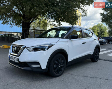 Белый Ниссан Kicks, объемом двигателя 1.6 л и пробегом 112 тыс. км за 12999 $, фото 2 на Automoto.ua