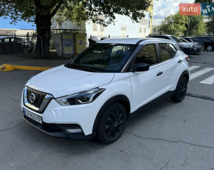 Белый Ниссан Kicks, объемом двигателя 1.6 л и пробегом 112 тыс. км за 12999 $, фото 1 на Automoto.ua