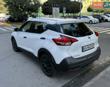 Белый Ниссан Kicks, объемом двигателя 1.6 л и пробегом 112 тыс. км за 12999 $, фото 7 на Automoto.ua