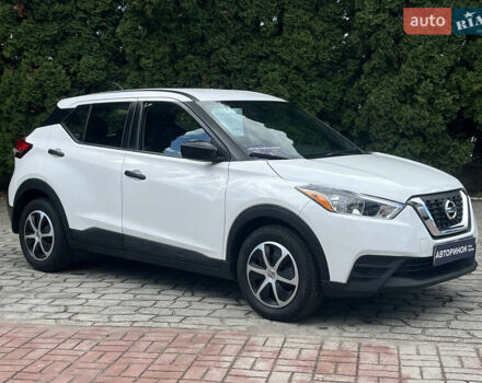 Белый Ниссан Kicks, объемом двигателя 1.6 л и пробегом 32 тыс. км за 14900 $, фото 1 на Automoto.ua