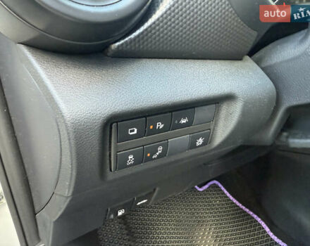 Белый Ниссан Kicks, объемом двигателя 1.6 л и пробегом 112 тыс. км за 12999 $, фото 10 на Automoto.ua