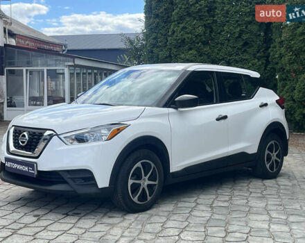 Белый Ниссан Kicks, объемом двигателя 1.6 л и пробегом 32 тыс. км за 14900 $, фото 8 на Automoto.ua