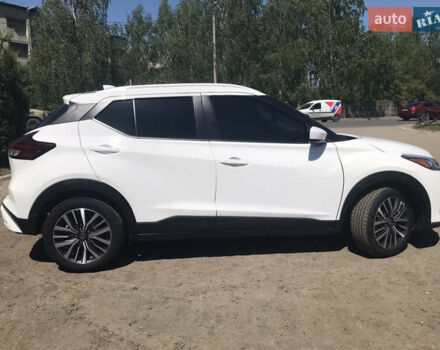 Білий Ніссан Kicks, об'ємом двигуна 1.6 л та пробігом 88 тис. км за 16500 $, фото 2 на Automoto.ua
