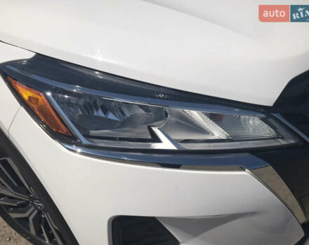 Білий Ніссан Kicks, об'ємом двигуна 1.6 л та пробігом 88 тис. км за 16500 $, фото 10 на Automoto.ua