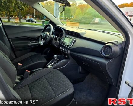 Белый Ниссан Kicks, объемом двигателя 1.6 л и пробегом 77 тыс. км за 15999 $, фото 9 на Automoto.ua