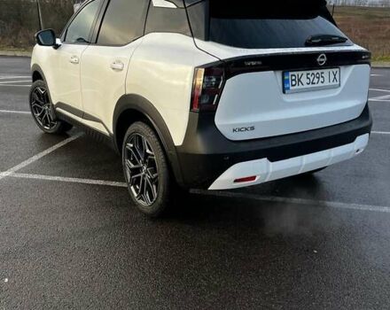 Белый Ниссан Kicks, объемом двигателя 2 л и пробегом 4 тыс. км за 25500 $, фото 2 на Automoto.ua