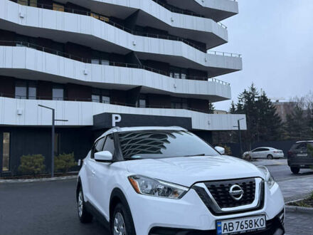 Белый Ниссан Kicks, объемом двигателя 1.6 л и пробегом 90 тыс. км за 13700 $, фото 1 на Automoto.ua