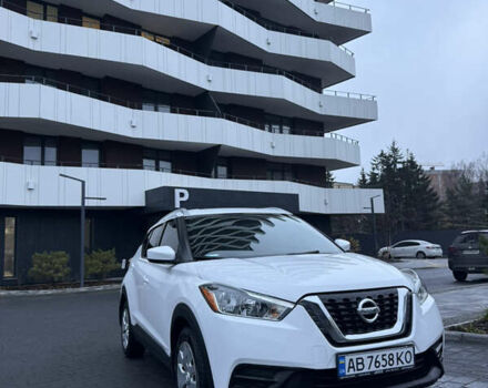 Белый Ниссан Kicks, объемом двигателя 1.6 л и пробегом 90 тыс. км за 13700 $, фото 1 на Automoto.ua