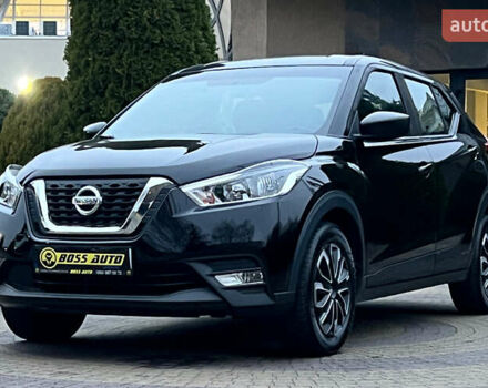 Черный Ниссан Kicks, объемом двигателя 1.6 л и пробегом 96 тыс. км за 13850 $, фото 2 на Automoto.ua