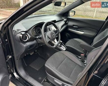 Чорний Ніссан Kicks, об'ємом двигуна 1.6 л та пробігом 117 тис. км за 13500 $, фото 10 на Automoto.ua