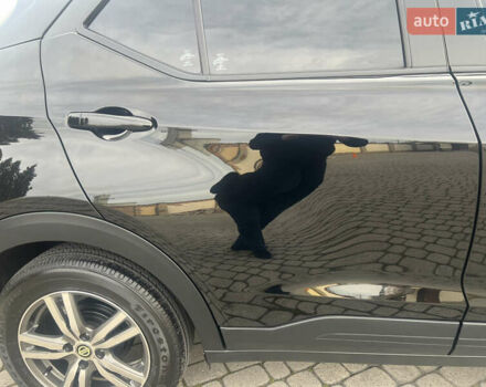 Черный Ниссан Kicks, объемом двигателя 1.6 л и пробегом 28 тыс. км за 14700 $, фото 18 на Automoto.ua