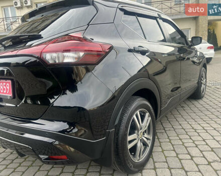 Черный Ниссан Kicks, объемом двигателя 1.6 л и пробегом 28 тыс. км за 14700 $, фото 11 на Automoto.ua