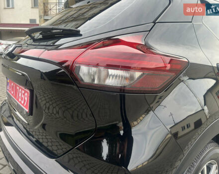 Черный Ниссан Kicks, объемом двигателя 1.6 л и пробегом 28 тыс. км за 14700 $, фото 24 на Automoto.ua