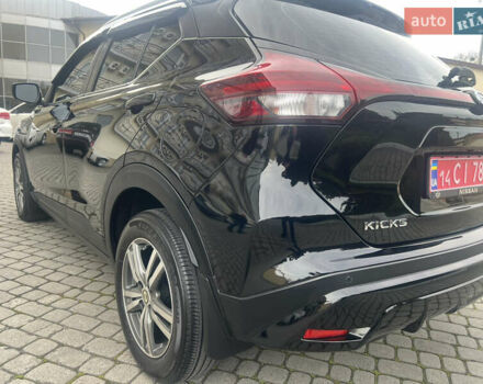Черный Ниссан Kicks, объемом двигателя 1.6 л и пробегом 28 тыс. км за 14700 $, фото 10 на Automoto.ua