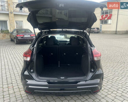 Черный Ниссан Kicks, объемом двигателя 1.6 л и пробегом 28 тыс. км за 14700 $, фото 41 на Automoto.ua