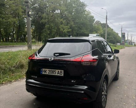 Черный Ниссан Kicks, объемом двигателя 1.6 л и пробегом 156 тыс. км за 15300 $, фото 4 на Automoto.ua