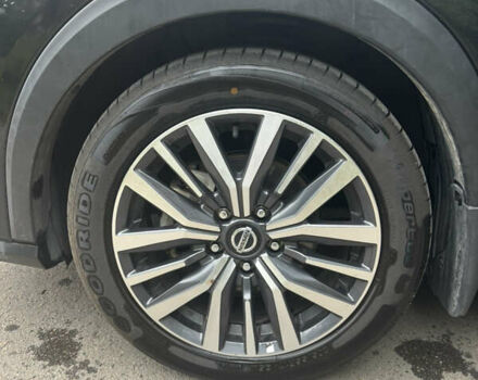 Черный Ниссан Kicks, объемом двигателя 1.6 л и пробегом 156 тыс. км за 15300 $, фото 3 на Automoto.ua