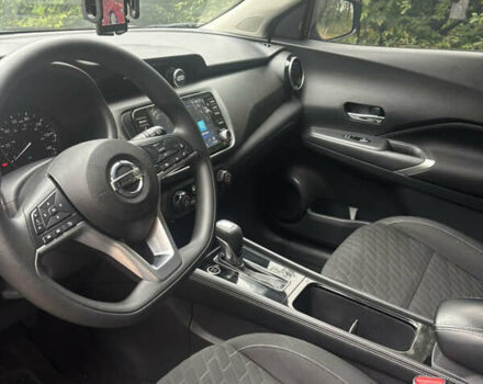 Черный Ниссан Kicks, объемом двигателя 1.6 л и пробегом 156 тыс. км за 15300 $, фото 6 на Automoto.ua